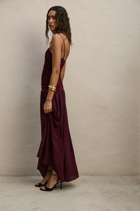AVEC STUDIO - Vestido largo Ari Dress con capa "Brisa Maxi"